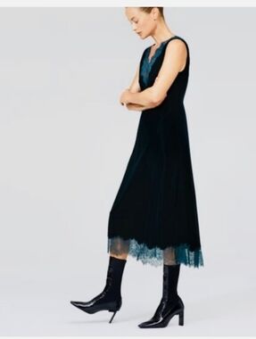 Zara Forest Green Velvet With Lace Trim Sz Small